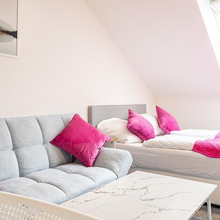 Airy Attic Apt.: Stylish Studio At Penzing Area Wien Exteriör bild