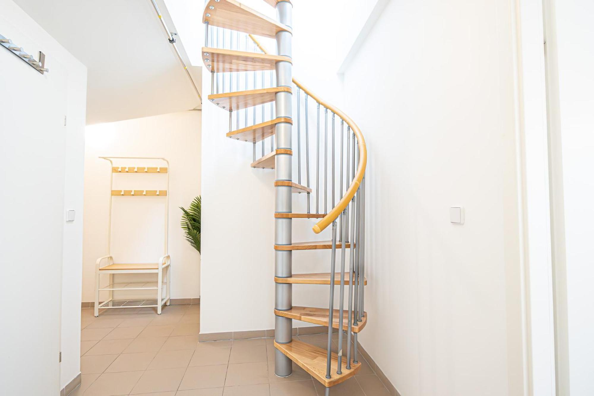 Airy Attic Apt.: Stylish Studio At Penzing Area Wien Exteriör bild