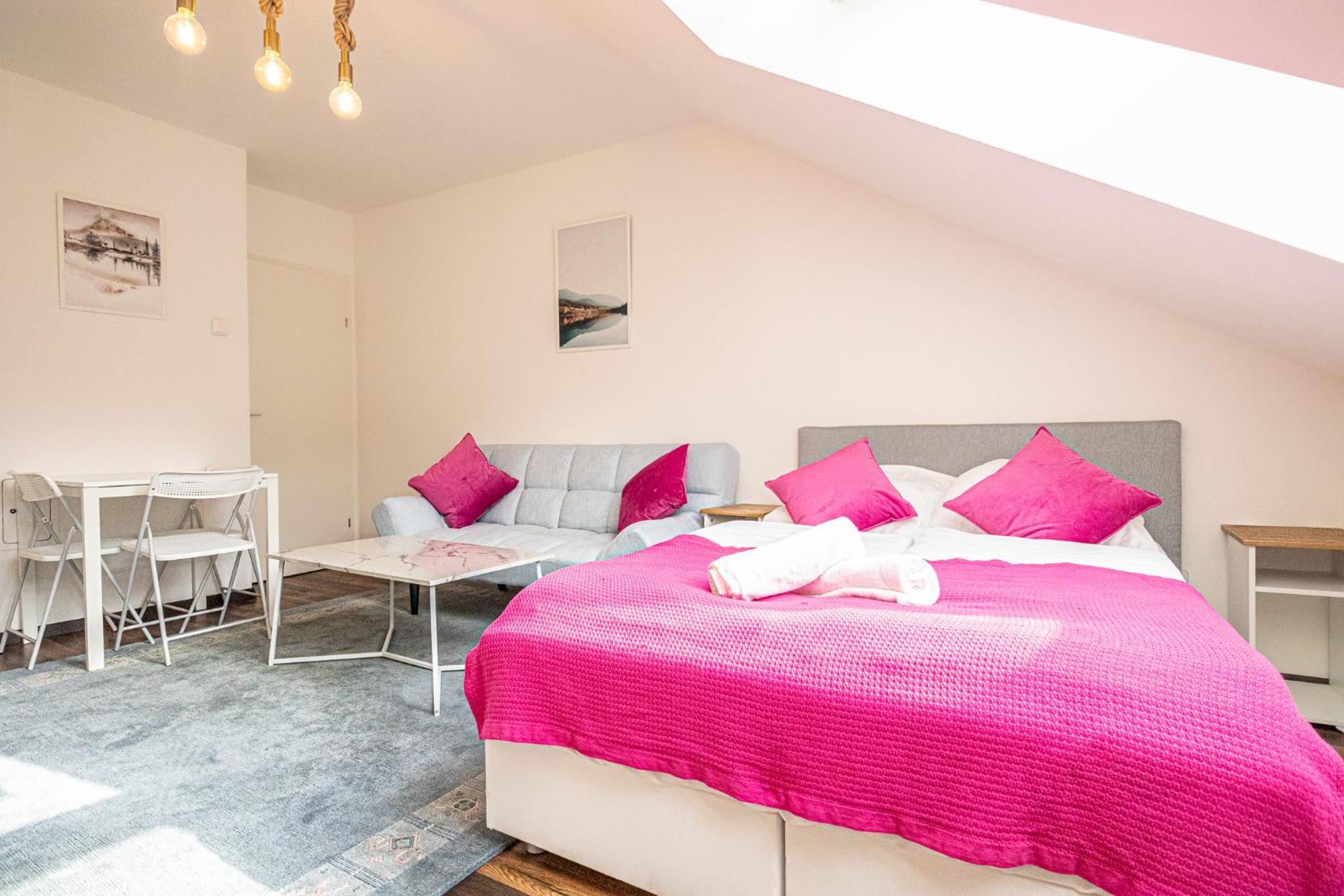 Airy Attic Apt.: Stylish Studio At Penzing Area Wien Exteriör bild